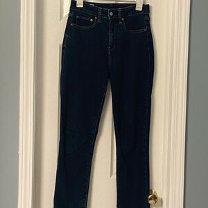 Gap size 6 Classic Straight High Rise jeans.